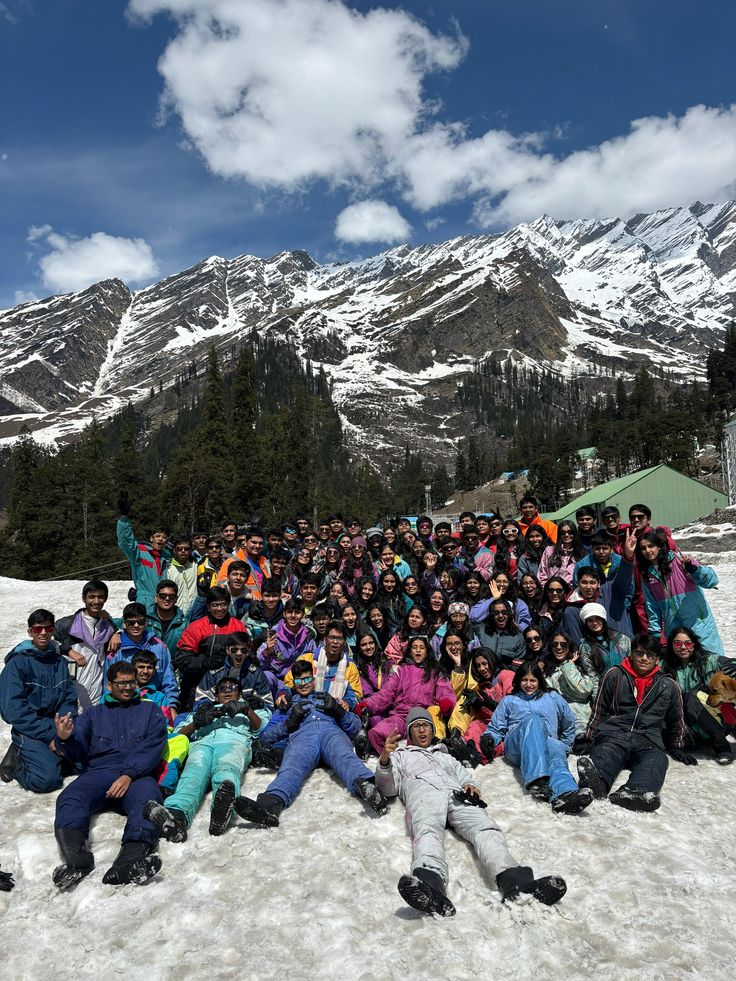 Team offsite in the mountains — Showmaker experiences beyond a typical event